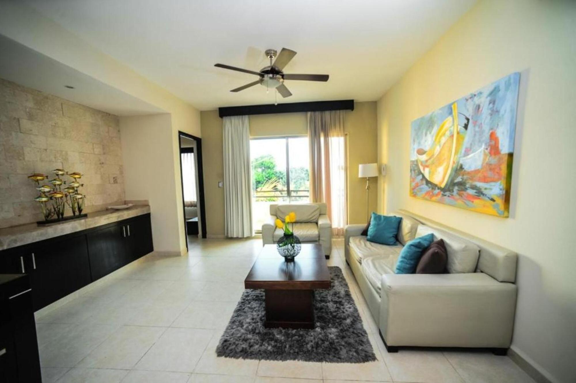 Encanto Riviera Apartahotel Playa del Carmen
